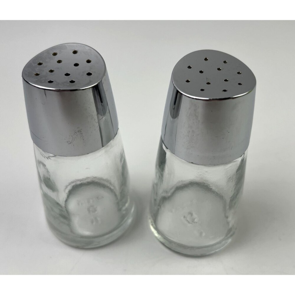 Mid Century Modern Clear Glass Salt And Pepper Shakers Usa 3.5" Tall